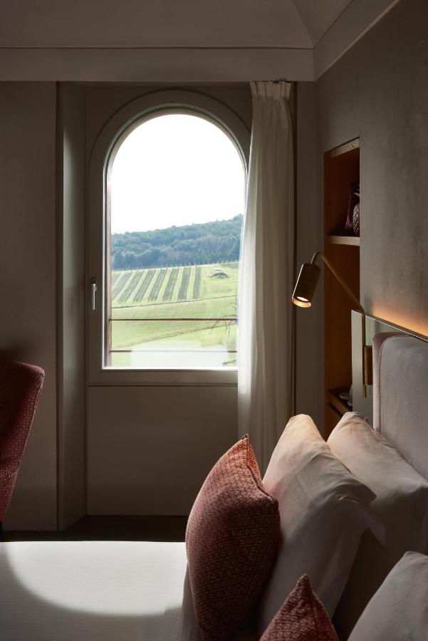 Locanda Dei Logi San Gimignano Bagian luar foto