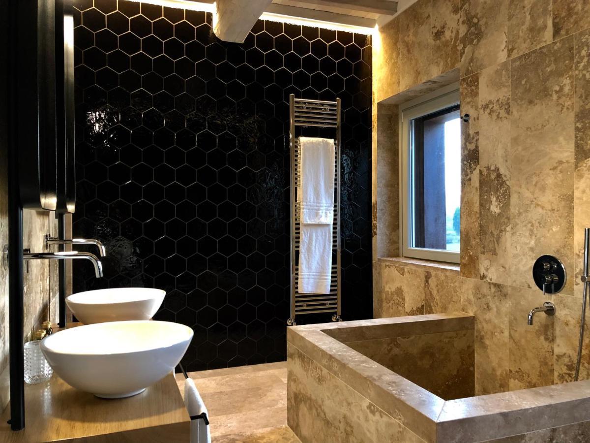 Locanda Dei Logi San Gimignano Bagian luar foto