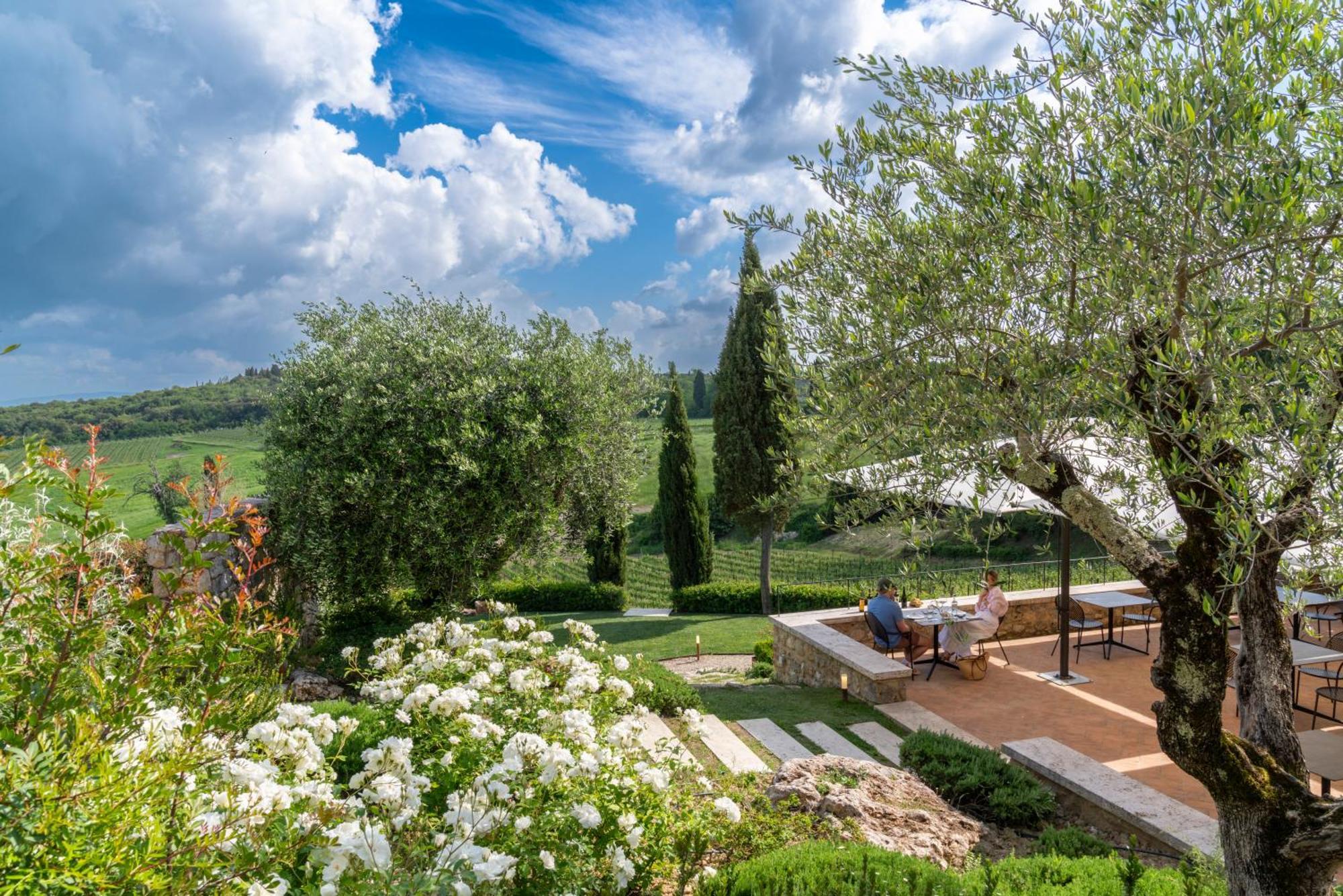 Locanda Dei Logi San Gimignano Bagian luar foto
